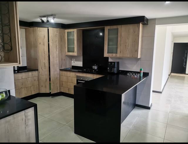 5 BEDROOM FREEHOLD FOR SALE IN BENONI ORCHARDS AH